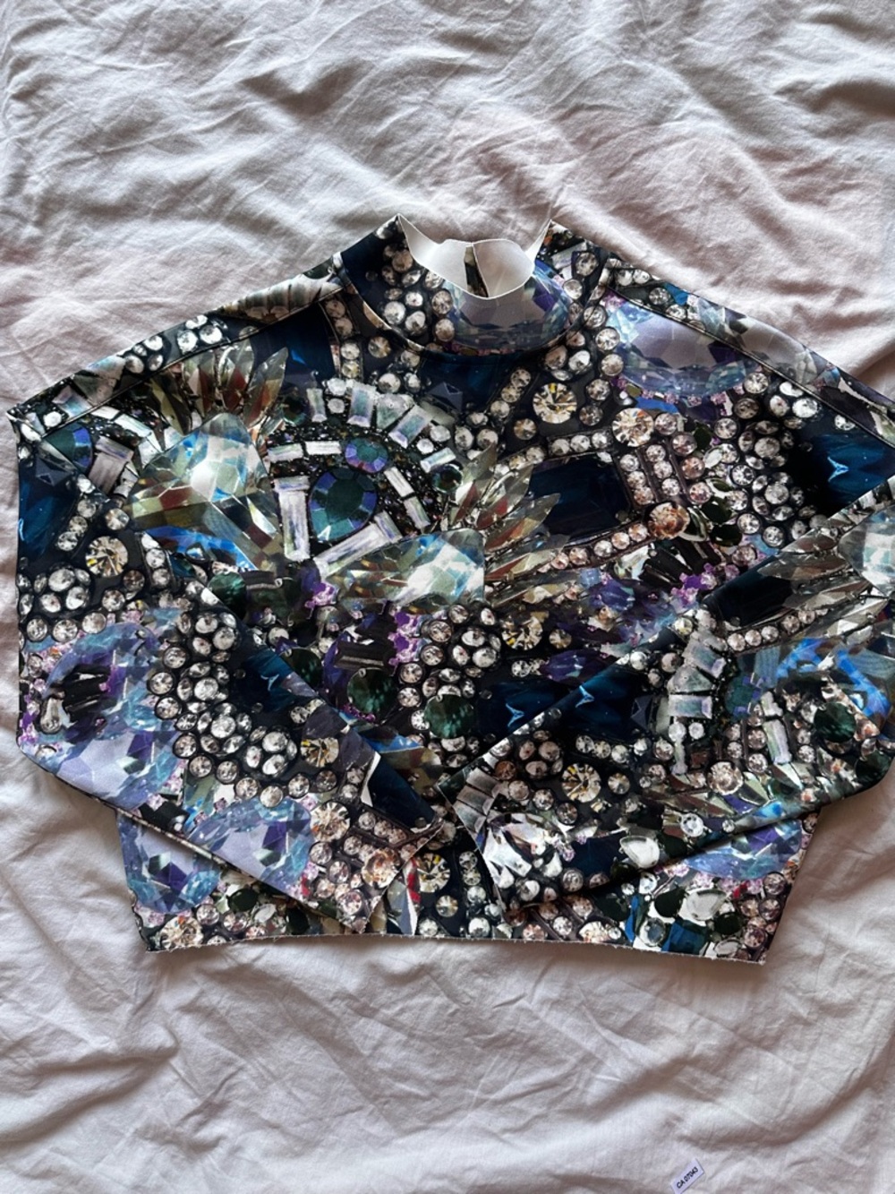 H&M Jewel Print Cropped Long Sleeve Top Gemstone Graphic Crop Top Size 2 - Picture 10 of 10